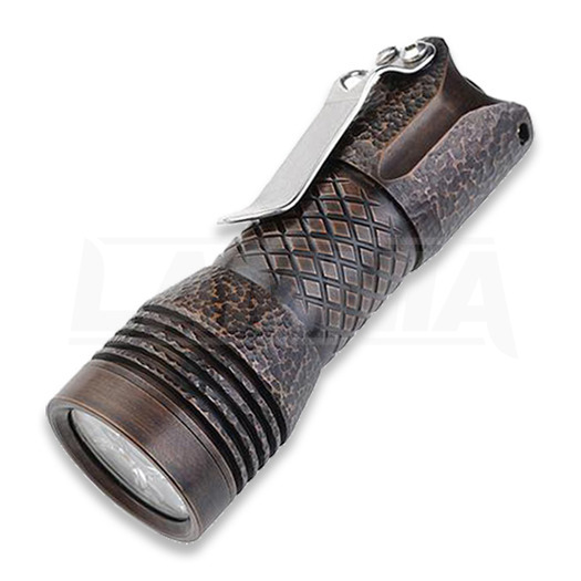 MecArmy PS16 flashlight, copper rock