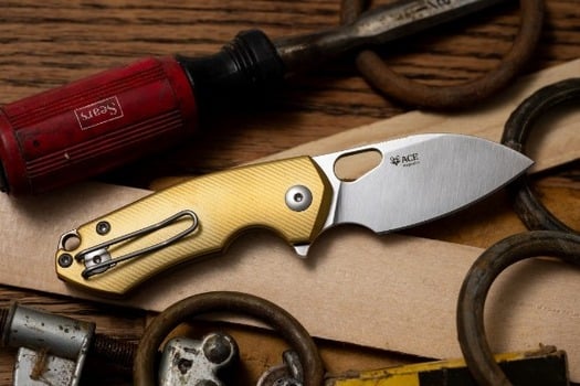 GiantMouse ACE Riv Liner lock folding knife, brass