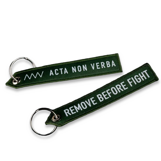 ANV Knives Key Chain - Remove Before Flight, verde oliva