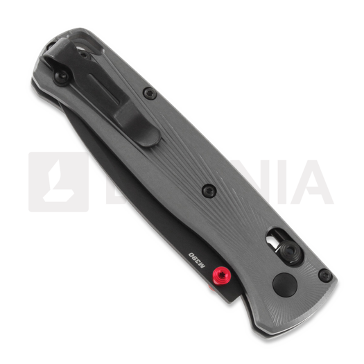 Benchmade Bugout M390 Black Cerakote sulankstomas peilis, grey sunburst aluminum 535BK-4