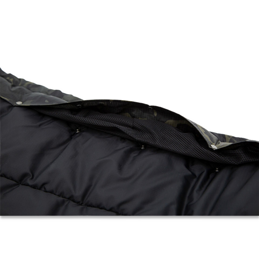 Sacco a pelo Carinthia Tropen, Multicam Black