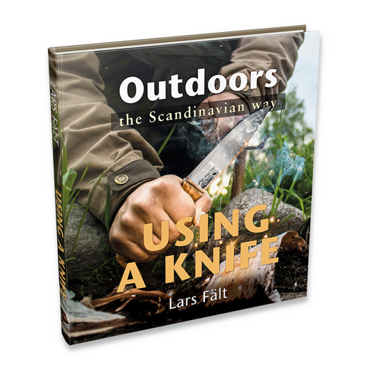 Casström Lars Fält Book Outdoors the Scandinavian Way Using a Knife 601114