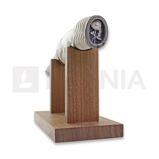 Design Esko Heikkinen Uiva nainen puukko