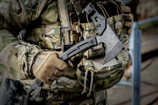 Extrema Ratio Estrema Hammer