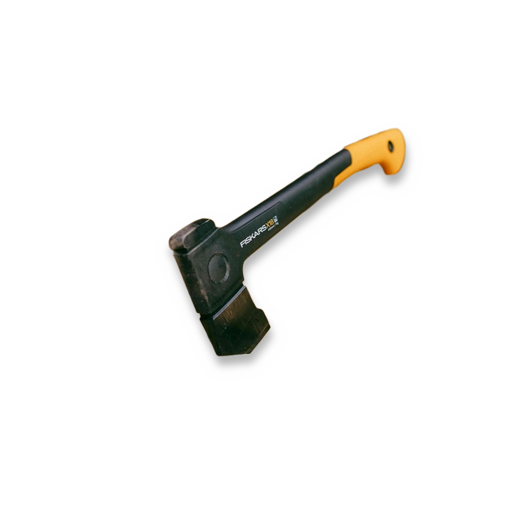 Fiskars S X18 axe