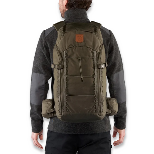 Fjällräven Singi 28 backpack, dark olive