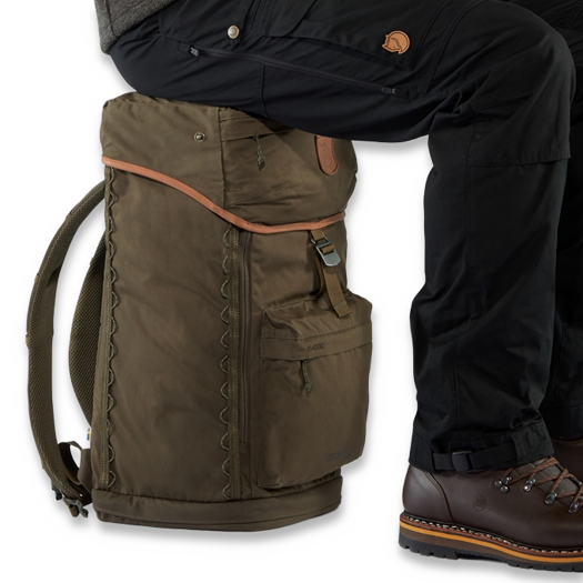 Fjällräven Singi Stubben backpack, dark olive