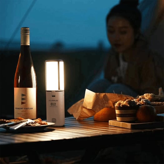 Klarus CL2 - versatile camping light with power bank function
