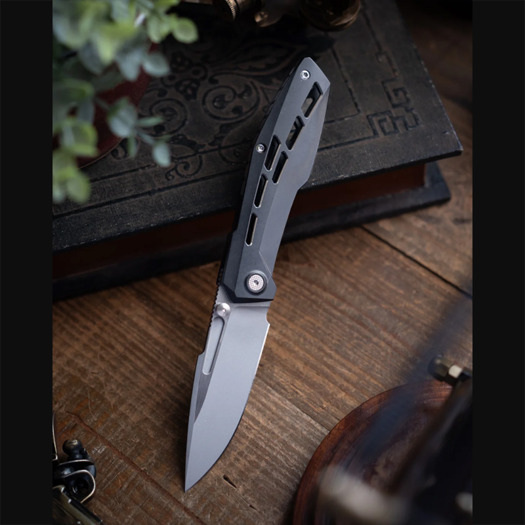 Zavírací nůž Null Knives Raiden R2: Aero - Black PVD / Dark Stonewash