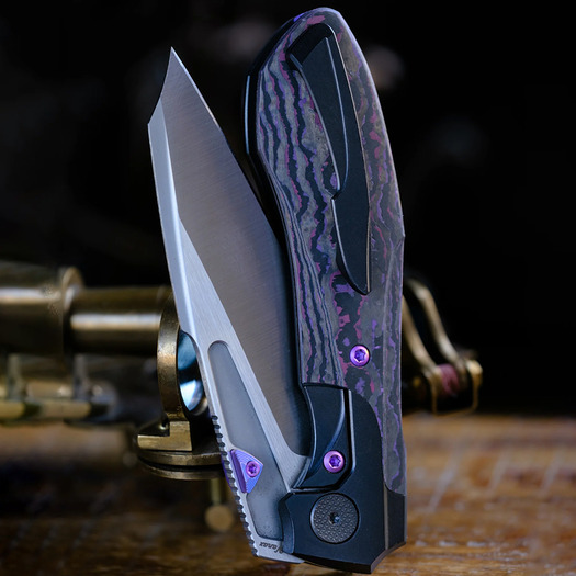 Null Knives Voodoo Doll - Purple Haze Carbon Fiber foldekniv
