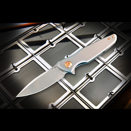 Spartan Blades Pandia סכין מתקפלת, Satin/Blasted Titanium & Bronze HW, Stonewash