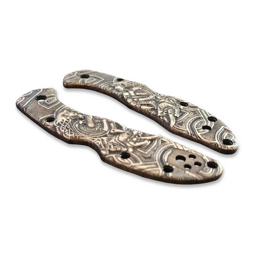 Накладки на рукоять Svechnikov Workshop Spyderco Delica 4 / Lil Matriarch Celtic Heart