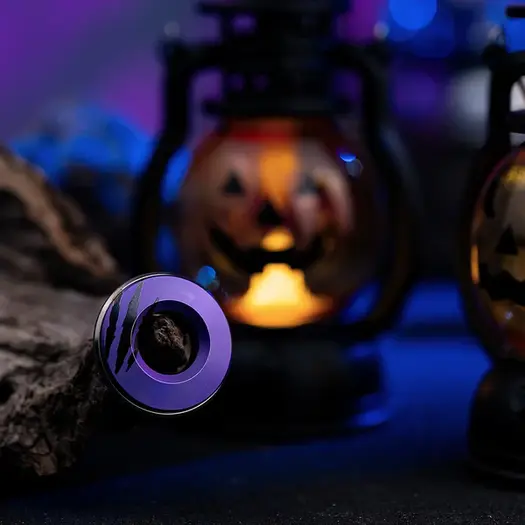 Titaner Tiroler - Titanium Curve Measure Ring, Spooky Claw