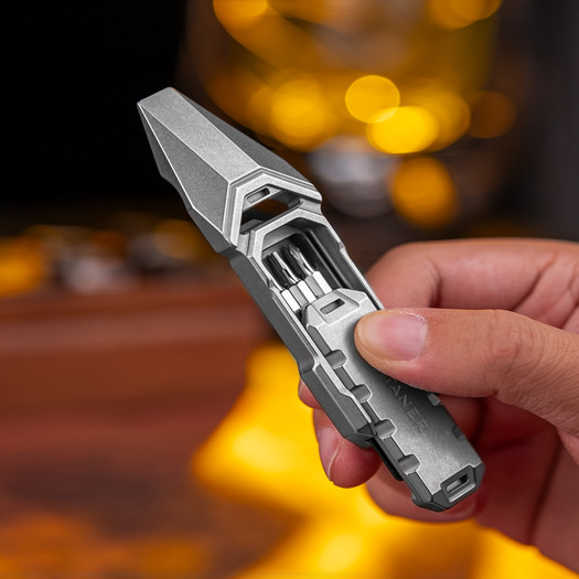 Daudzfunkciju rīks Titaner Titanium Multi-Tool Pry Bar with Fidget Slider