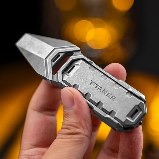 Multiherramienta Titaner Titanium Multi-Tool Pry Bar with Fidget Slider