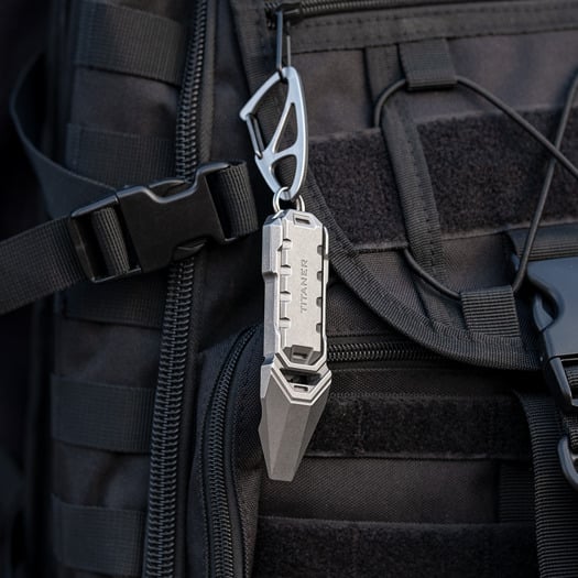 Multiherramienta Titaner Titanium Multi-Tool Pry Bar with Fidget Slider