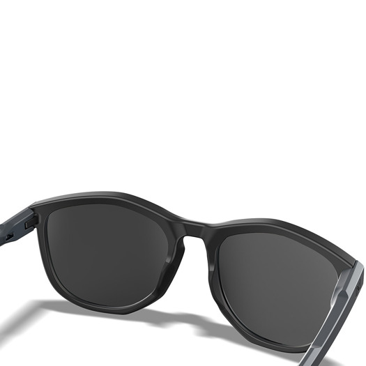 Wiley X Bravo Black frame with CAPTIVATE&trade; Polarized Black Lenses