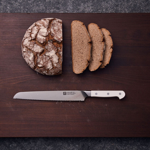Zwilling Henckels Pro le Blanc Bread Knife Wavecut Edge 23 cm