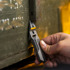 Multiherramienta Titaner Titanium Multi-Tool Pry Bar with Fidget Slider